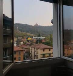 Appartamento vista San Luca-ad.ze Pasticceria Dino