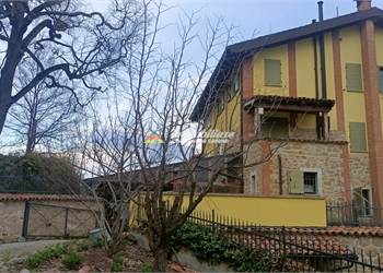 Semi Detached House for Sale in Bologna