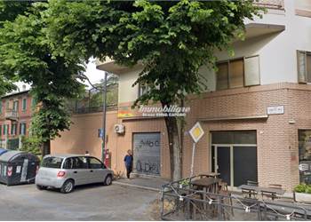 Negozio In Vendita a Bologna