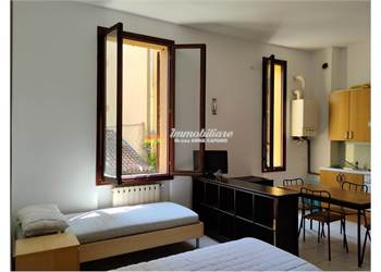 1 locale In Vendita a Bologna