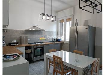 4 o più locali In Vendita a Bologna