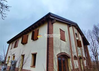 Farmhouse for Sale in Malalbergo