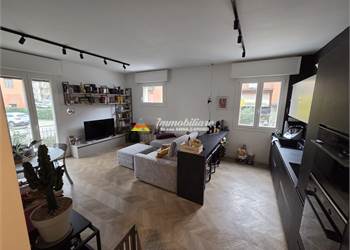 Appartamento In Vendita a Casalecchio di Reno