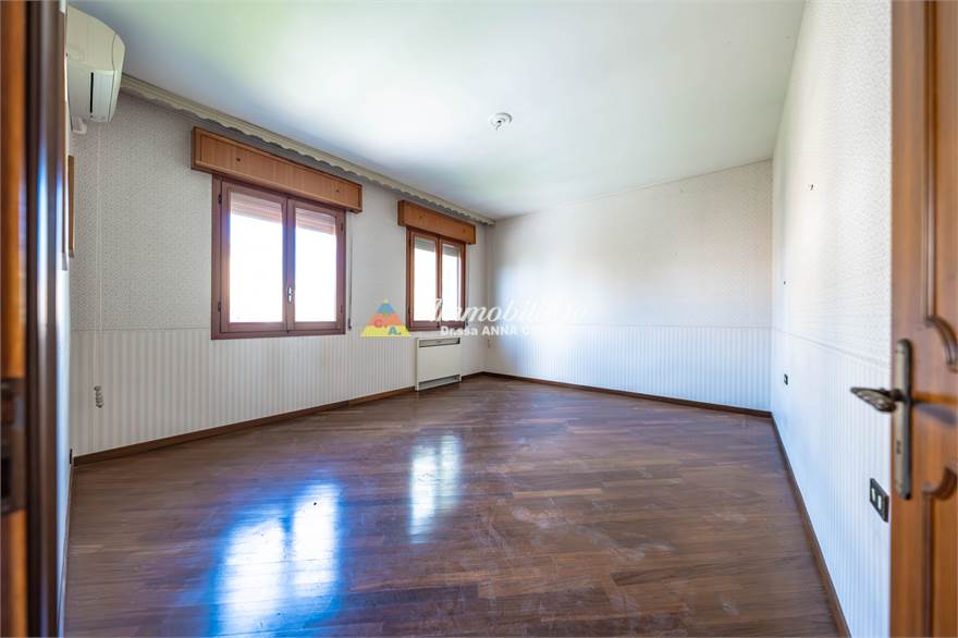 Photo 39