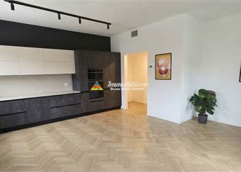 Appartamento In Vendita a Casalecchio di Reno